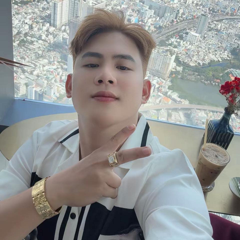 Châu Chí Hùng